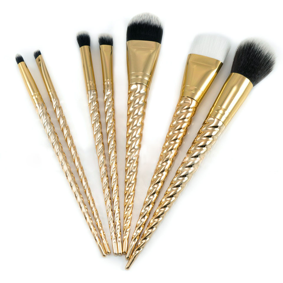 Set 7 pensule machiaj Gold Unicorn Limited Edition cu comanda online